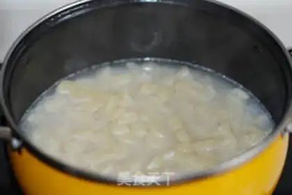 Make Sour cream reindeer macaroni step 2