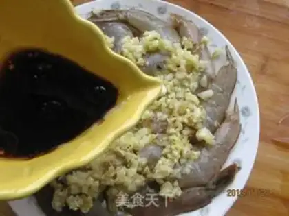 Make Garlic fan shrimp step 12