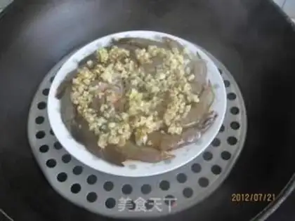Make Garlic fan shrimp step 13