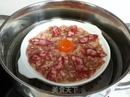 Make Salted egg meatloaf step 4