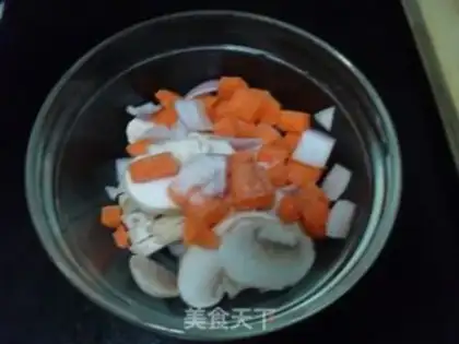 Make Single-person shrimp veggie pizza step 14