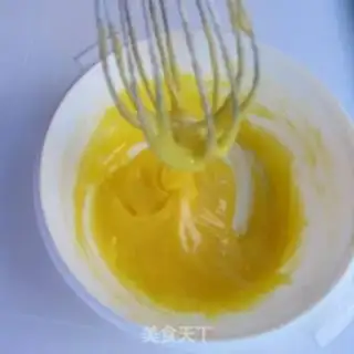 Make Salad sauce step 4