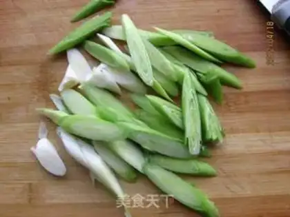 Make Garlic shrimp step 1