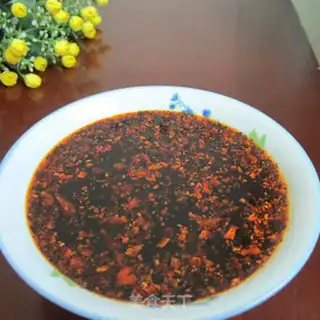Make Homemade pepper oil step 4
