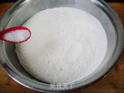 Make Old Beijing chicken roll step 0