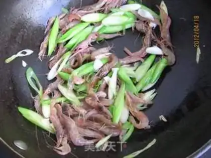 Make Garlic shrimp step 4