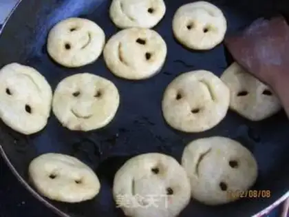 Make Egg intestines step 4