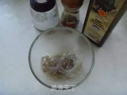 Make Smoky fish noodles step 1