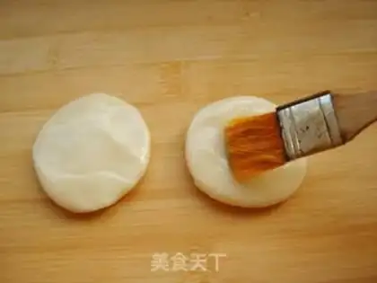 Make Old Beijing chicken roll step 7