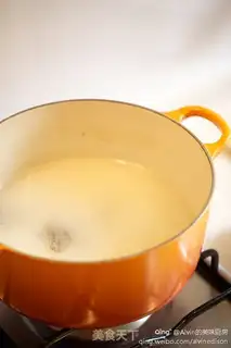 Make Tofu soup step 1