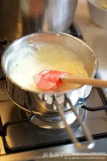 Make Cream sauce noodles step 4