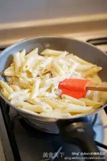 Make Cream sauce noodles step 10