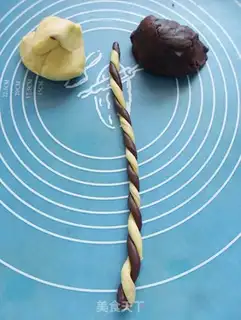 Make Lollipop cocoa cookies step 16