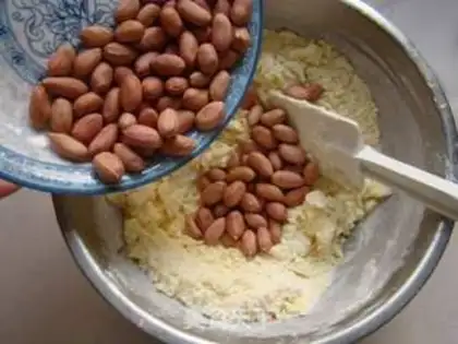 Make Peanut cookies step 5