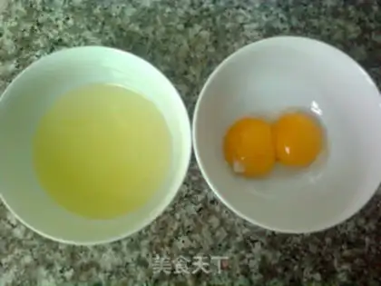 Make Fancy an egg roll step 1
