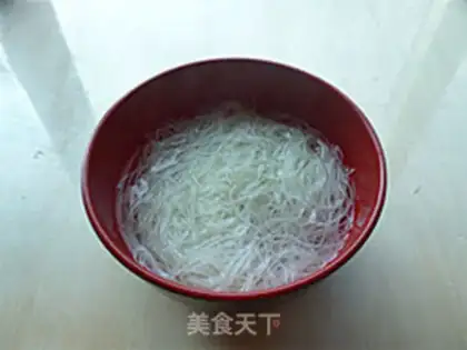 Make Spicy puffy fans step 1