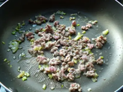 Make Spicy puffy fans step 5