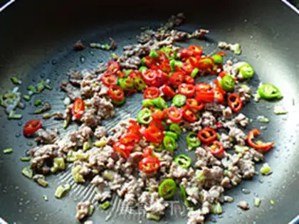 Make Spicy puffy fans step 6