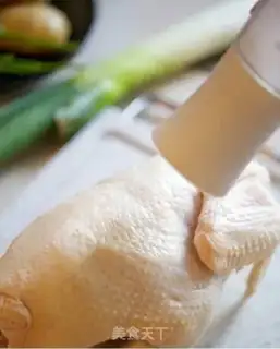 Make Hae-nam chicken rice step 1