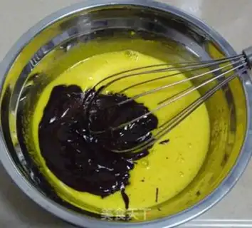 Make The truffled chocolate lollipop step 2