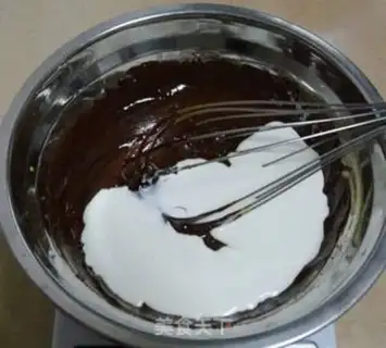 Make The truffled chocolate lollipop step 3