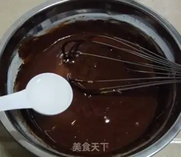 Make The truffled chocolate lollipop step 4