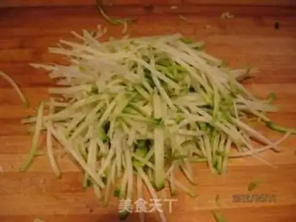 Make Flowers and radish step 1