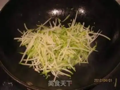 Make Flowers and radish step 3