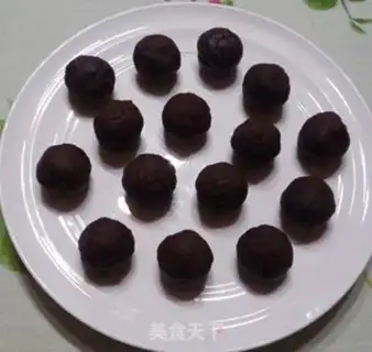 Make The truffled chocolate lollipop step 11