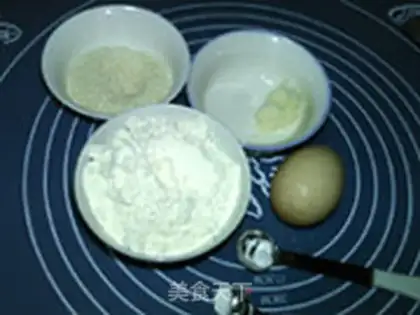 Make Egg yolk step 0