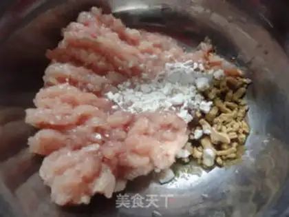 Make Spicy meat to cook fans step 3