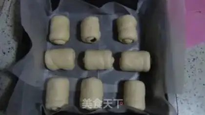 Make raisin rolls step 8