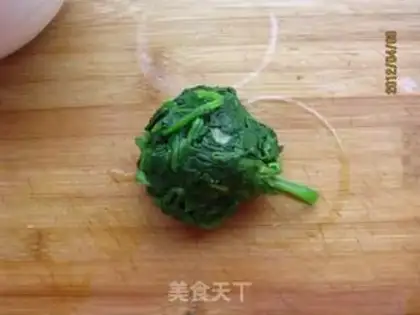 Make Thousands of spinach rolls step 1