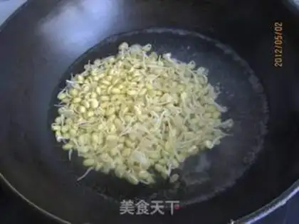 Make Bean sprouts step 0