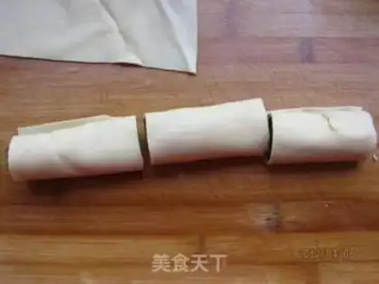 Make Thousands of spinach rolls step 8