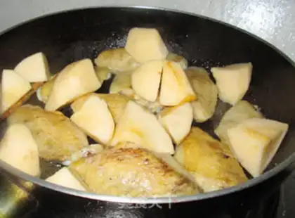 Make Apple chicken wings step 5