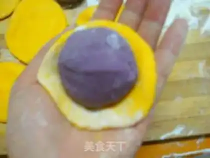 Make Five-coloured buns step 12