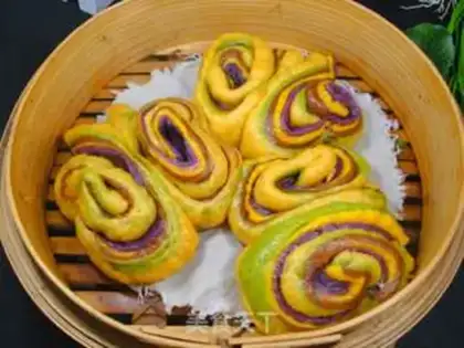 Make Five-coloured buns step 15