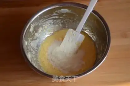 Make Gold coconut ball step 3
