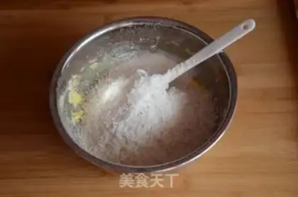 Make Gold coconut ball step 4