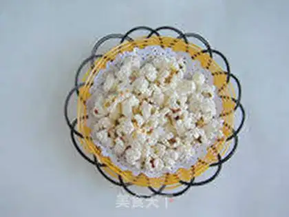 Make A hot pot of beauty fruit tea step 3