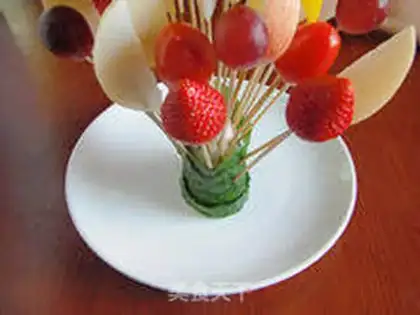 Make A hot pot of beauty fruit tea step 12