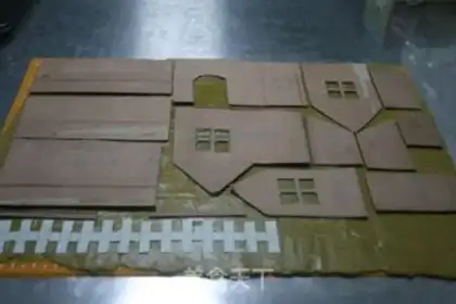 Make Christmas gingerbread house step 11