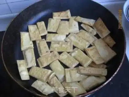 Make Soybean sprouts and soy dry step 0
