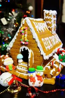 Make Birthday Gingerbread House step 17