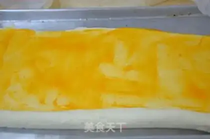 Make Cake rolls of clubs step 9
