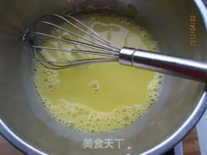 Make Pour some cocoa rolls step 1