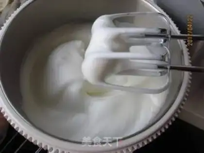 Make Pour some cocoa rolls step 6