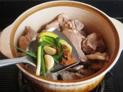 Make Pork-bone red toad step 5