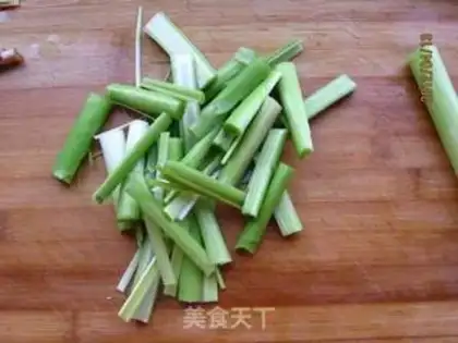 Make Garlic bean peel step 4